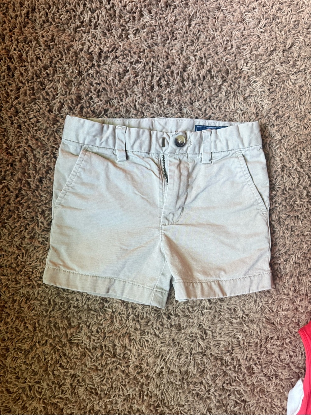 Vineyard vines khaki shorts